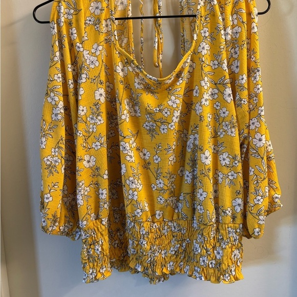Parallel Skies Tops - Chic Yellow Floral Blouse